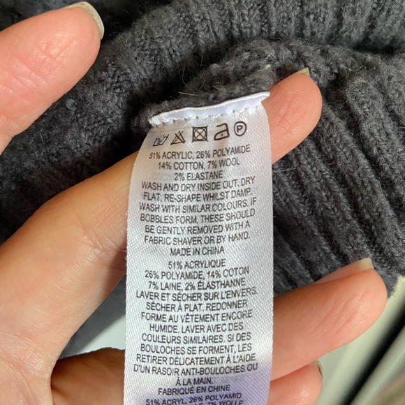 French Connection Oversized V-Neck Sweater - Picture 5 of 7